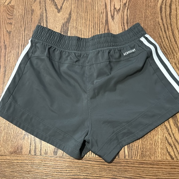 Women's XS Adidas shorts bundle EUC - Picture 12 of 14